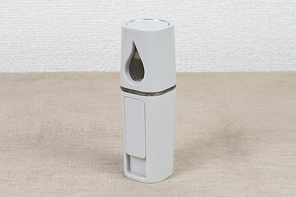 スリコ（3COINS）「フェイスハンディスチーマー」ならワンコインでお肌が潤う！　ポケットサイズで旅行先でも乾燥知らずの画像2