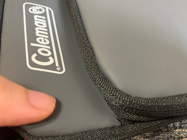 【付録レビュー】「MonoMax」8月号、Coleman万能ショルダーバッグは機能性◎！　シンプルデザインで高見えの画像6