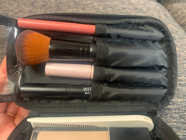 【付録レビュー】「＆Rosy」10月号、ブラシカバーつきで胸熱！　「RMK＆アルティザン・アンド・アーティスト ハンディポーチ」の画像7