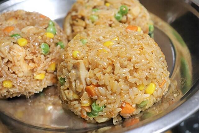 業務スーパーよりおいしい「ケイジャンソース」発見？　業スーマニアが、ジャンバラヤ実食で徹底比較