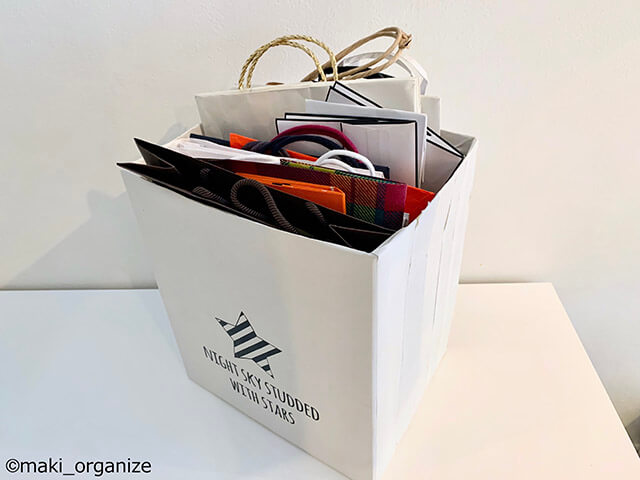 家にあるもので収納！　紙袋や洗濯ネットを再利用して0円で片付け12テクニックの画像3