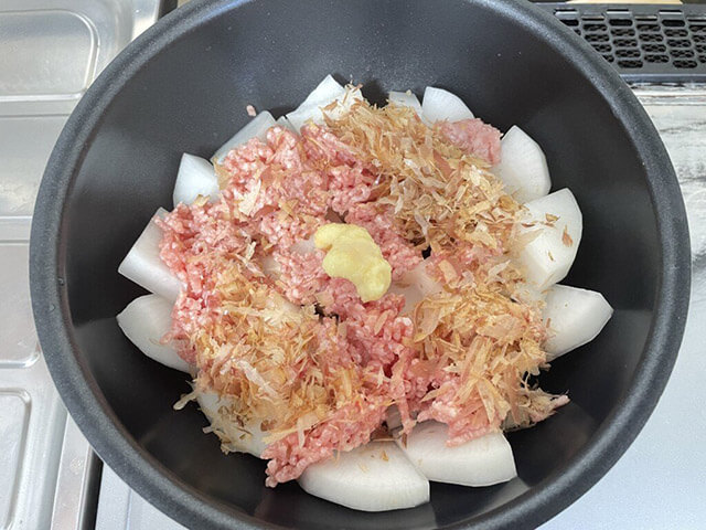 バズレシピ・リュウジ【本当に美味しい肉大根】は寒い冬に食べるべきレシピ！　想像以上にクタクタでホックホク