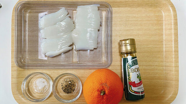 タサン志麻【みかんとイカのサラダ】は箸が止まらない！　まさかの組み合わせはクセになる味わい