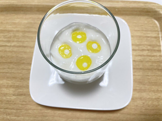 【パインアメヨーグルト】は、なぜ2年間もバズり続ける？　実際に作ってみてわかったこと