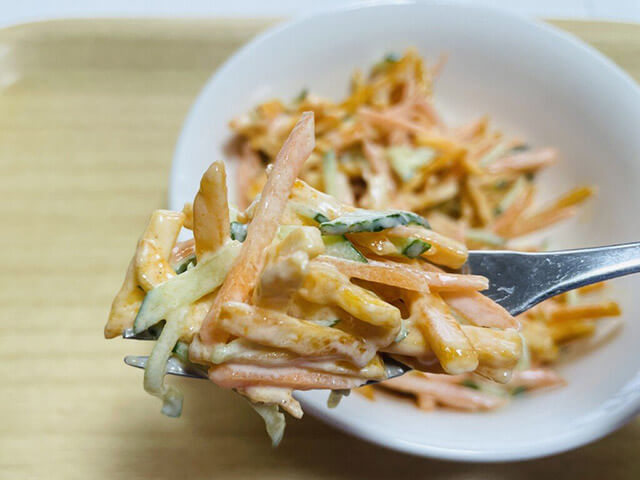 にんじんとカラムーチョのサラダの写真