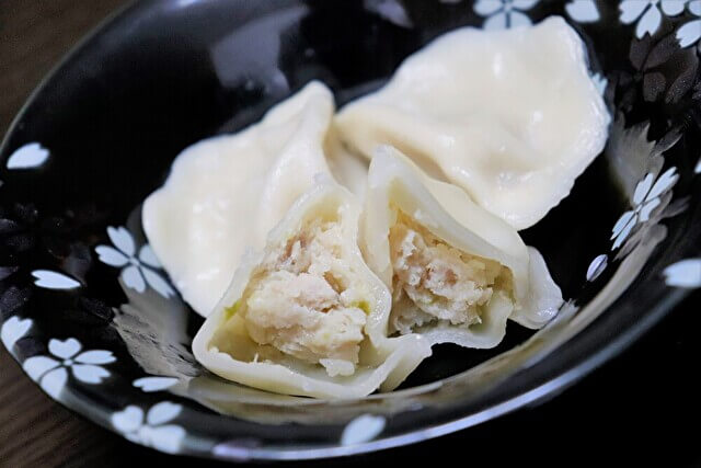 業務スーパー「豚肉水餃子」の画像