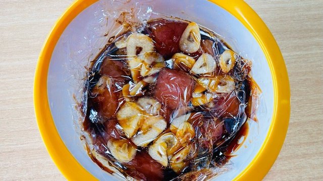 赤身のニンニク醤油漬けの画像2