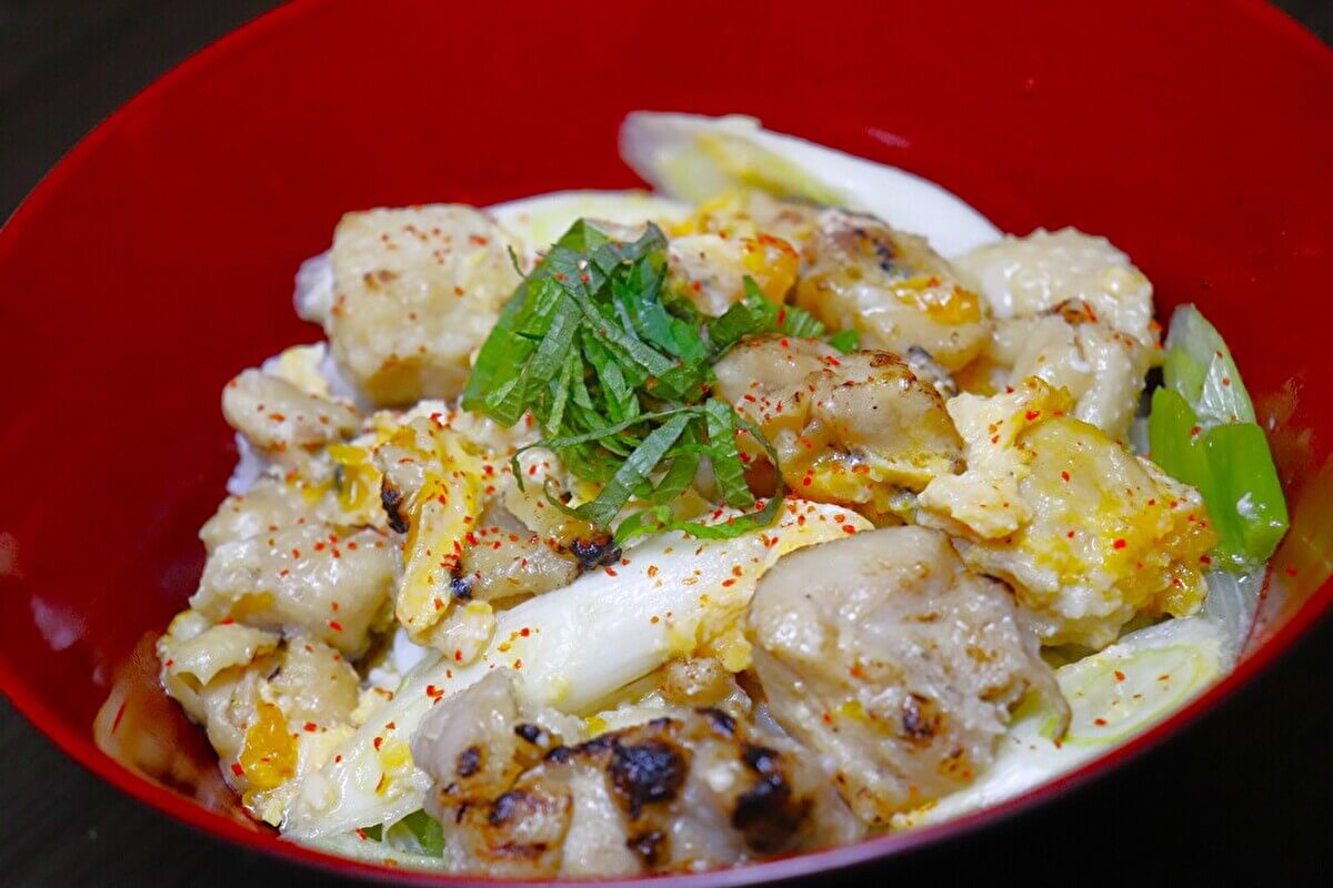 「レンジのみで簡単ミックス親子丼」の画像