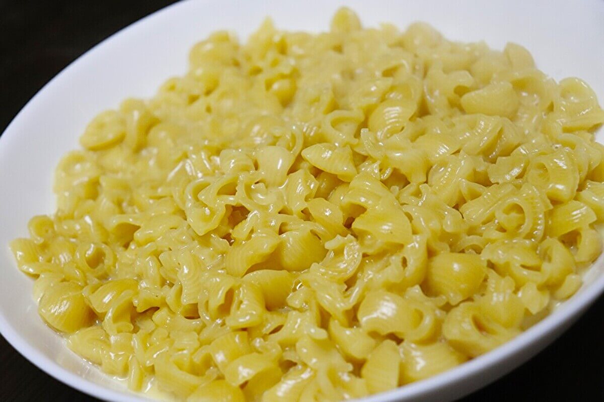 業務スーパー「スモークゴーダチーズのマカロニ」の画像