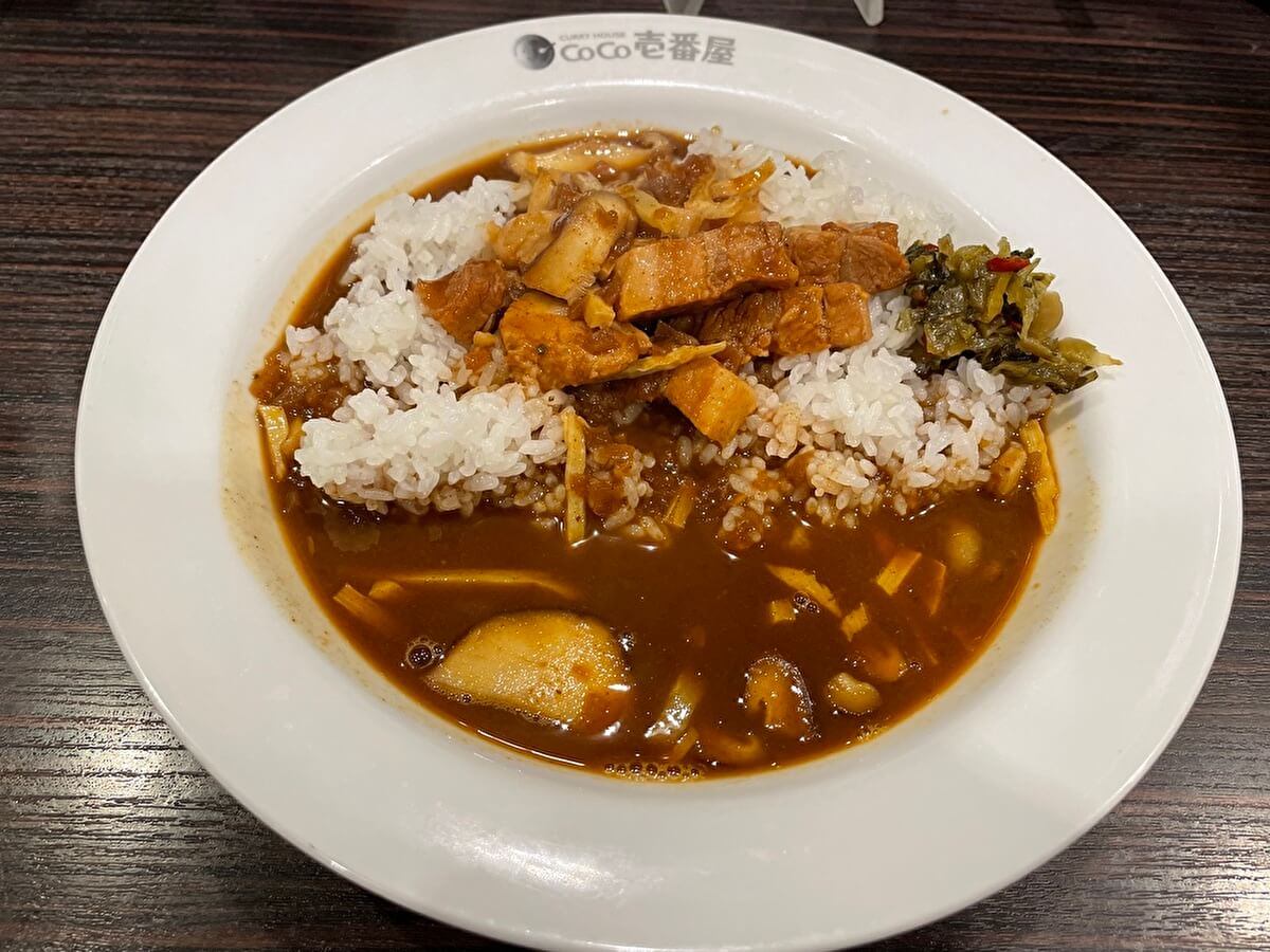 【ココイチ】値上げラッシュなのに客離れ起きず！　新作「スパイシーカレー」を実食してわかった強みの画像4