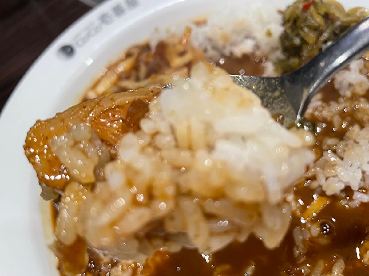 【ココイチ】値上げラッシュなのに客離れ起きず！　新作「スパイシーカレー」を実食してわかった強みの画像6
