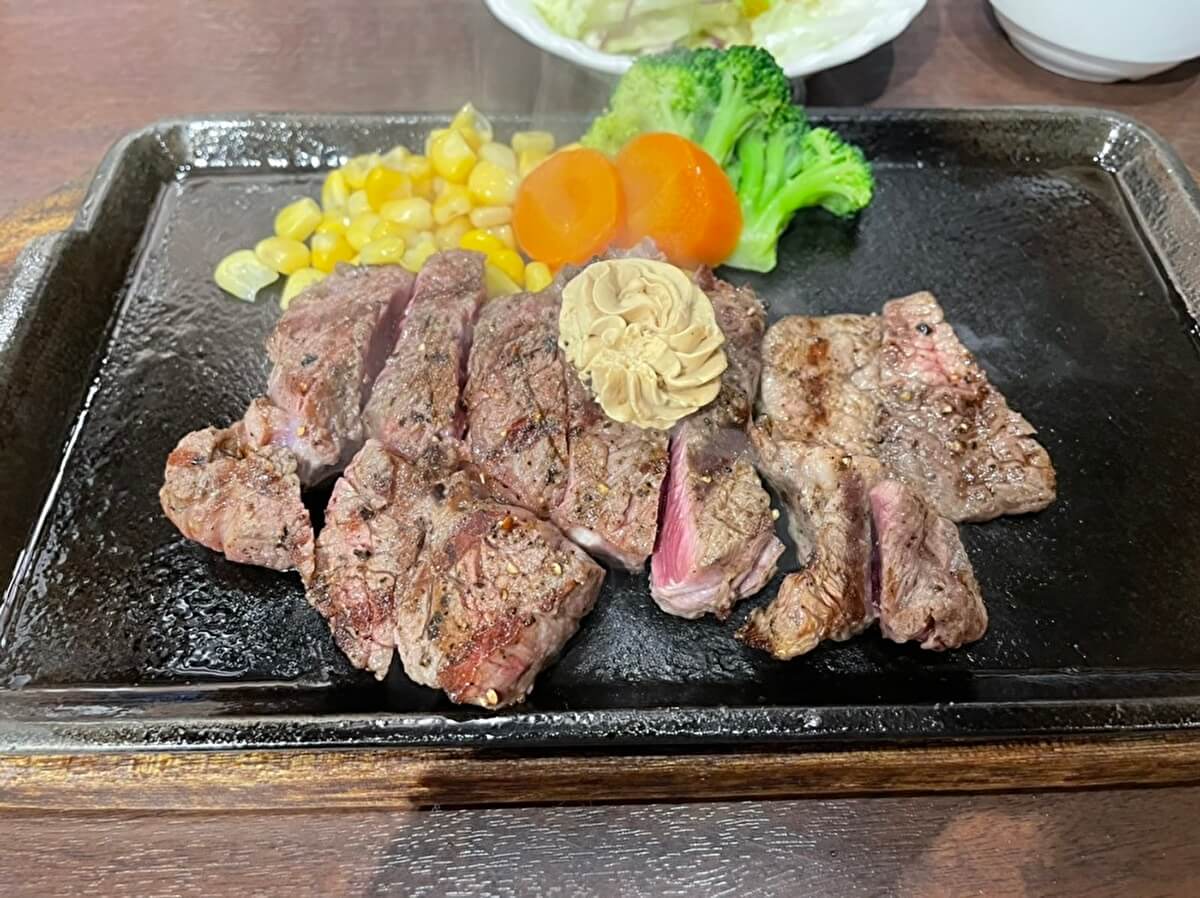 いきなりステーキの「赤身ステーキ」の画像