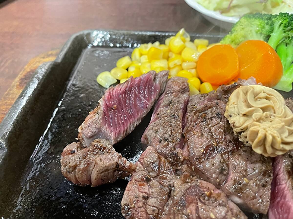 いきなりステーキの「赤身ステーキ」の画像