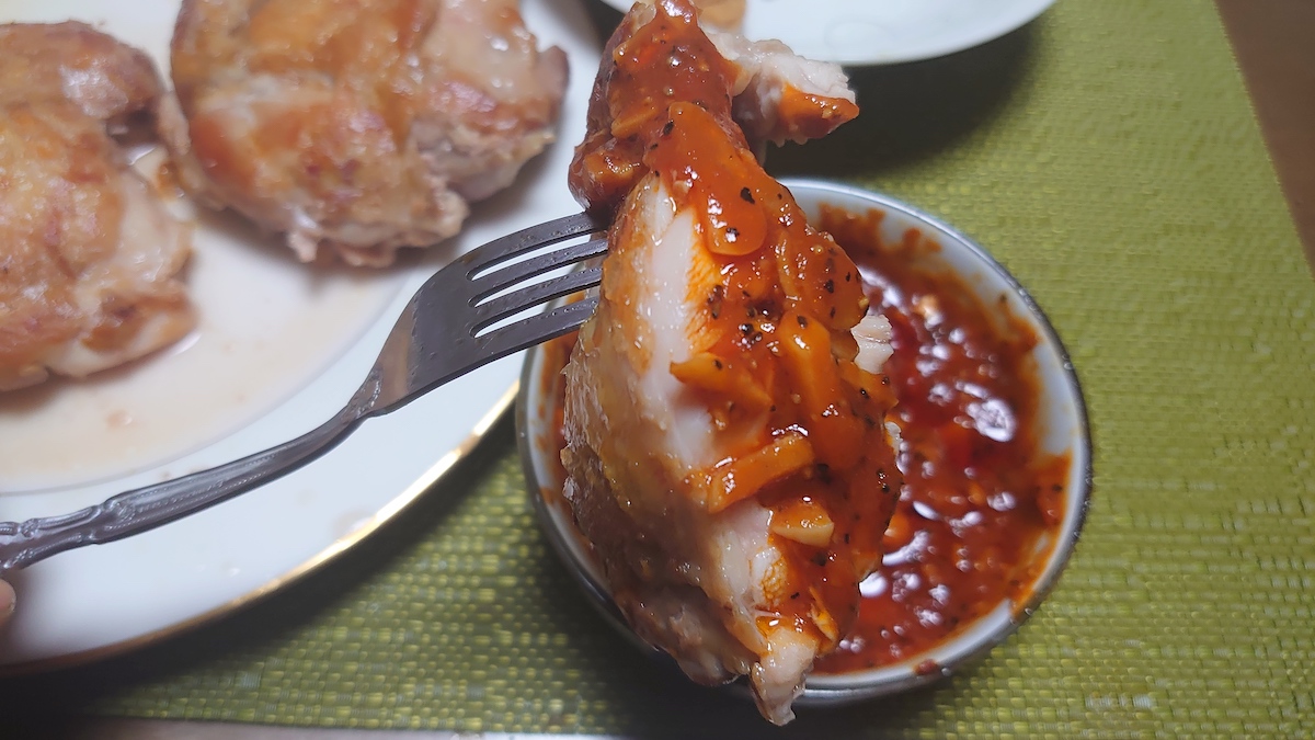 マクド「スパイシーマックチキン」を倍バーガーにした結果……？　業務スーパー「正宗生煎包」焼き小籠包がおいしい！【デカ盛り日記】の画像19