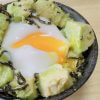 子どもも食べるおいしさ！　【アボカドと塩昆布ナムルのやみつき丼】作ったら、この夏イチオシレシピだった！